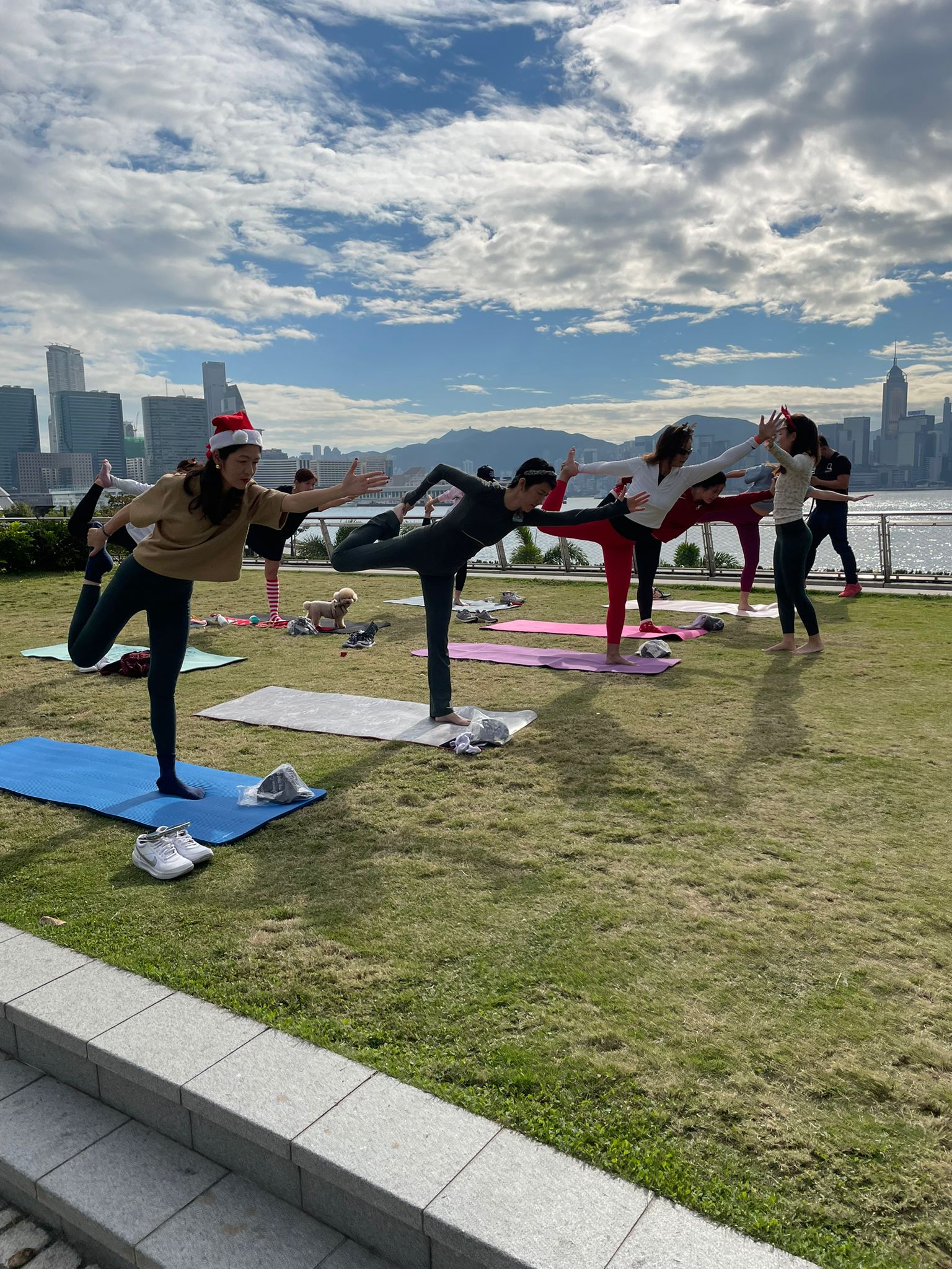 Morning yoga session with the Qintensity community